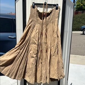 Sundance Tan Midi A-Line Skirt with Pleated Smocked Design